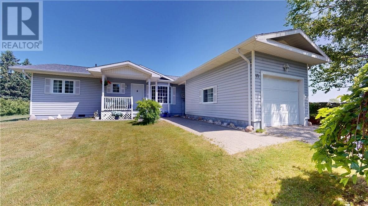 2 Bed · 2 Bath Detached House for Sale in Mindemoya