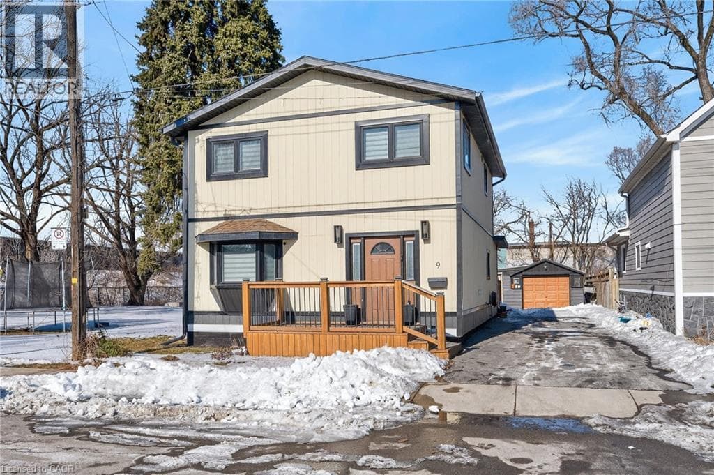 4 Bedroom Single Family