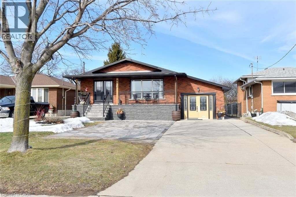 4 Bedroom Single Family