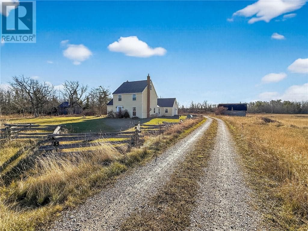 3 Bed · 2 Bath Detached House for Sale in Kagawong, Manitoulin Island