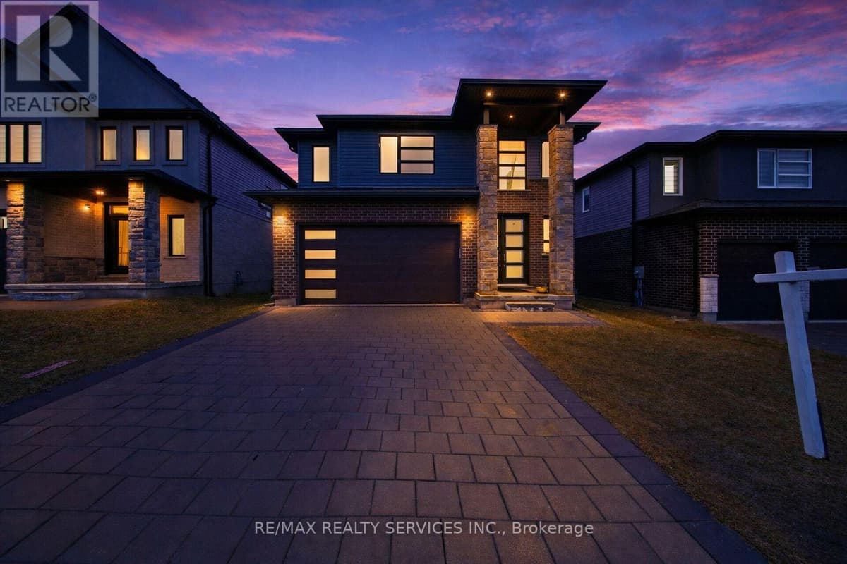 4 Bed · 3 Bath Detached House for Sale in London South