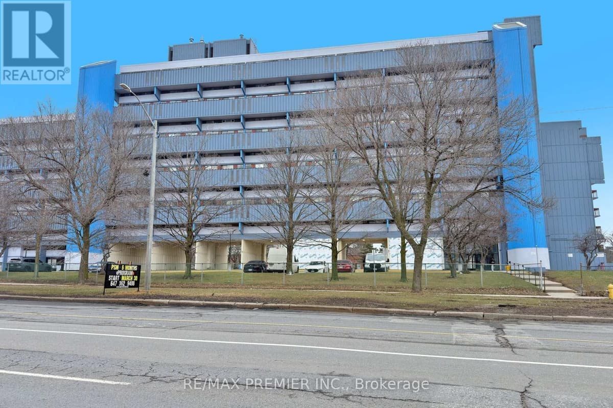 2 Bed · 1 Bath Detached House for Sale in Toronto