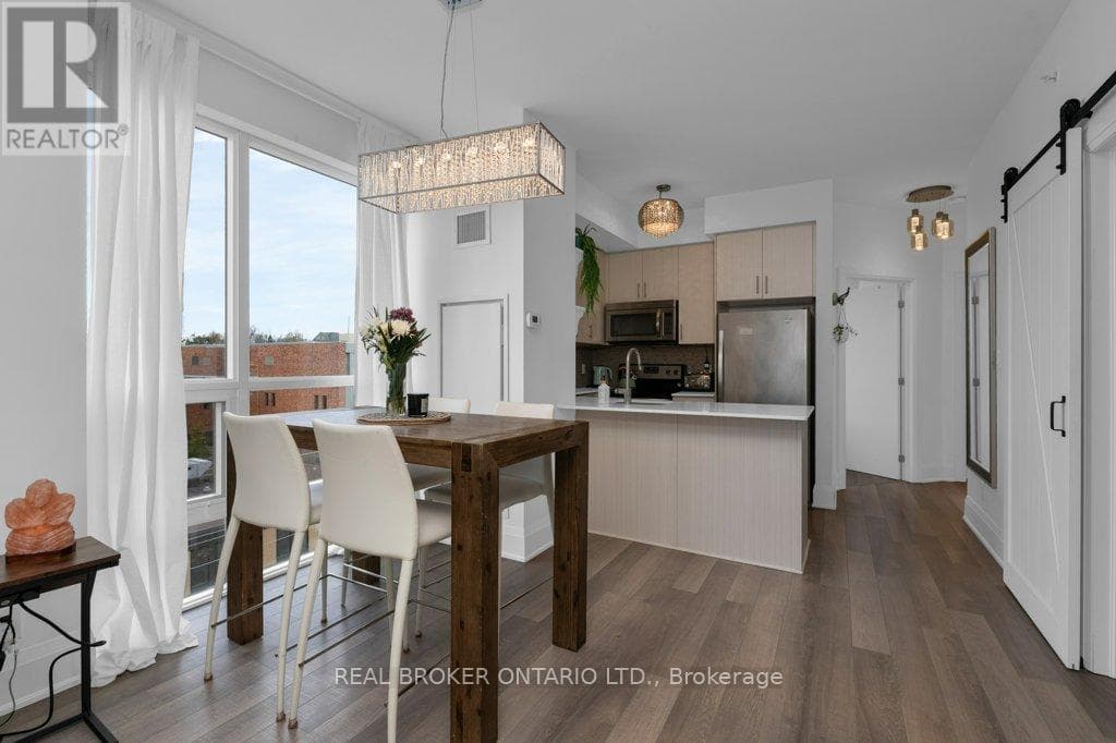 2 Bed · 2 Bath Detached House for Sale in Barrie