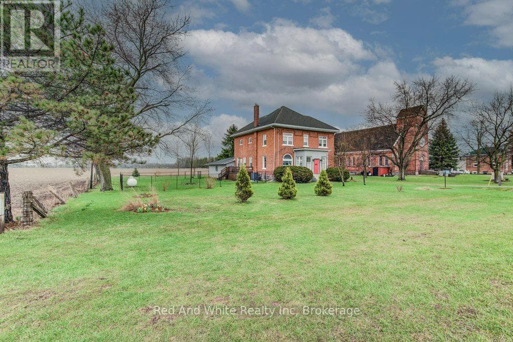 4 Bed · 3 Bath Detached House for Sale in West Perth