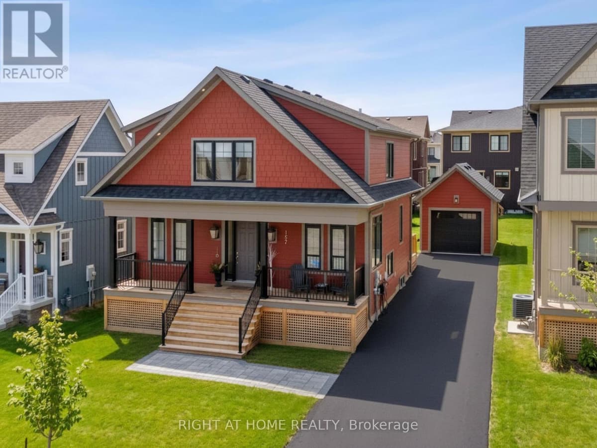 6 Bed · 4 Bath Detached House for Sale in Blue Mountains