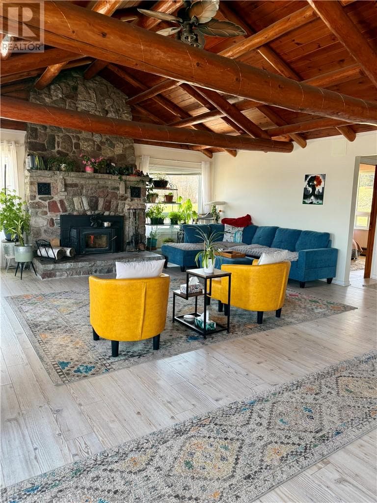 2 Bed · 1 Bath Detached House for Sale in Evansville