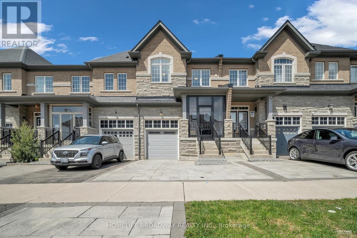4 Bed · 4 Bath Detached House for Sale in Richmond Hill