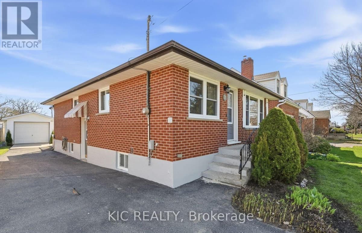 4 Bed · 2 Bath Detached House for Sale in Port Hope