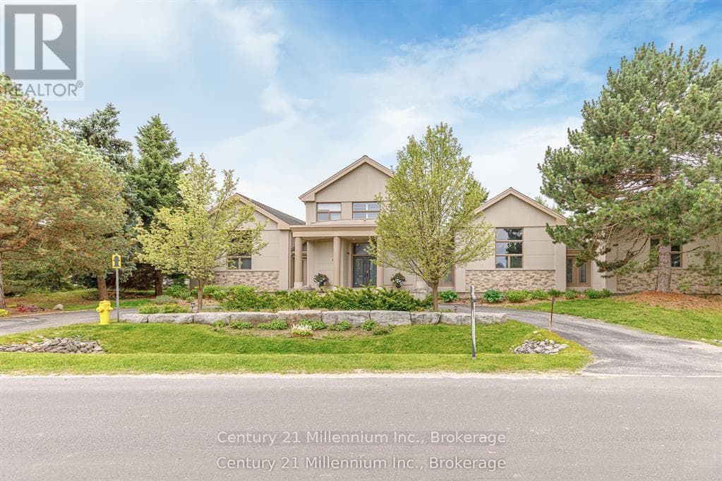 4 Bed · 5 Bath Detached House for Sale in Blue Mountains