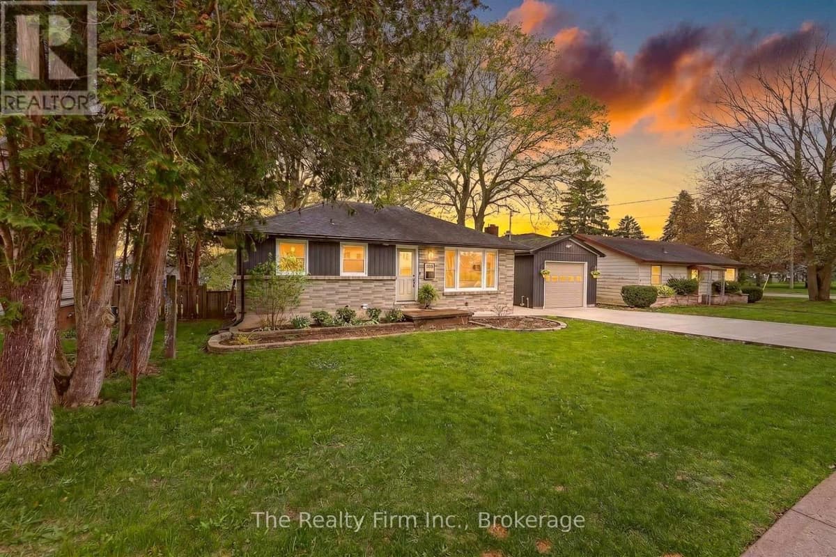 4 Bed · 2 Bath Detached House for Sale in Ingersoll