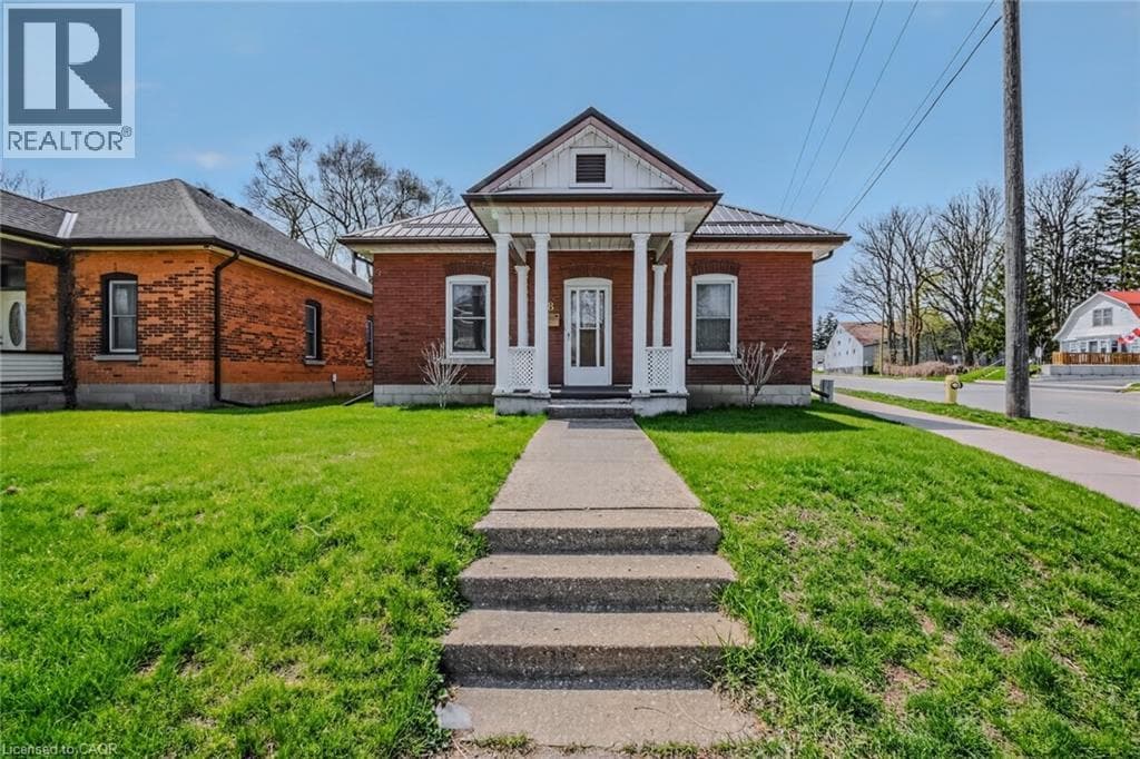 4 Bed · 1 Bath Detached House for Sale in Simcoe