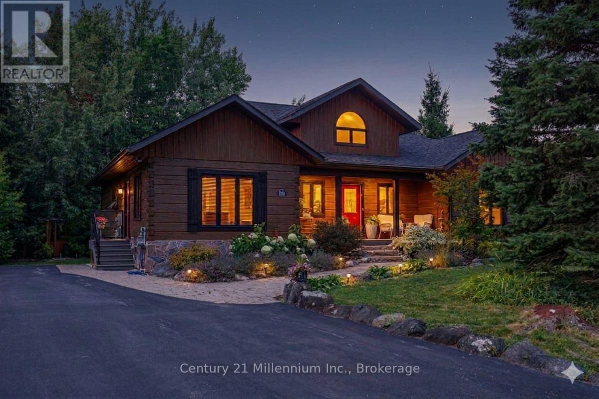 6 Bed · 5 Bath Detached House for Sale in Blue Mountains