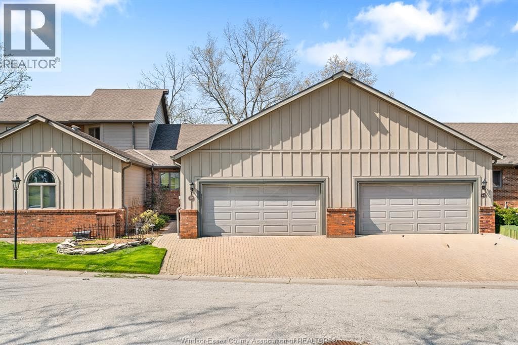 3 Bed · 2 Bath Detached House for Sale in Amherstburg