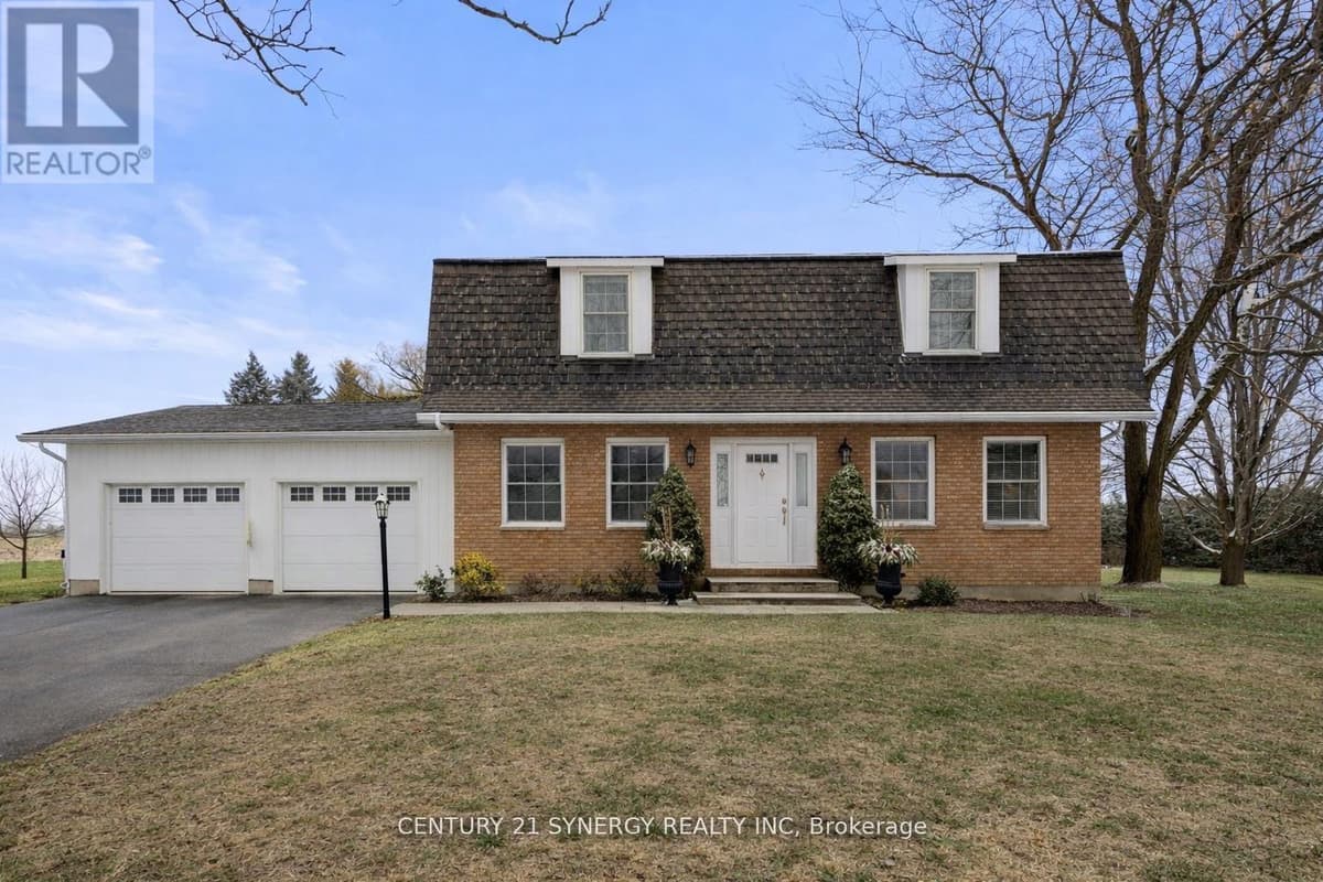 3 Bed · 2 Bath Detached House for Sale in Russell