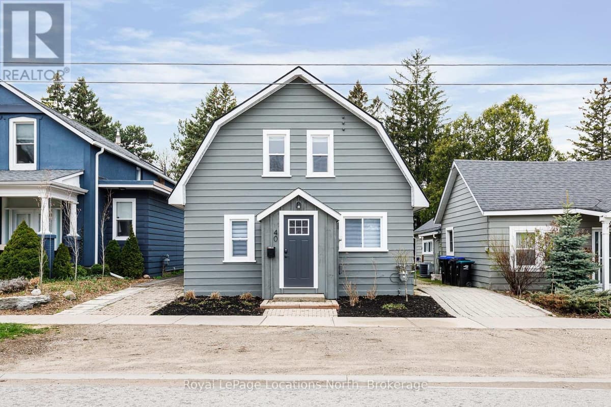 3 Bed · 2 Bath Detached House for Sale in Collingwood