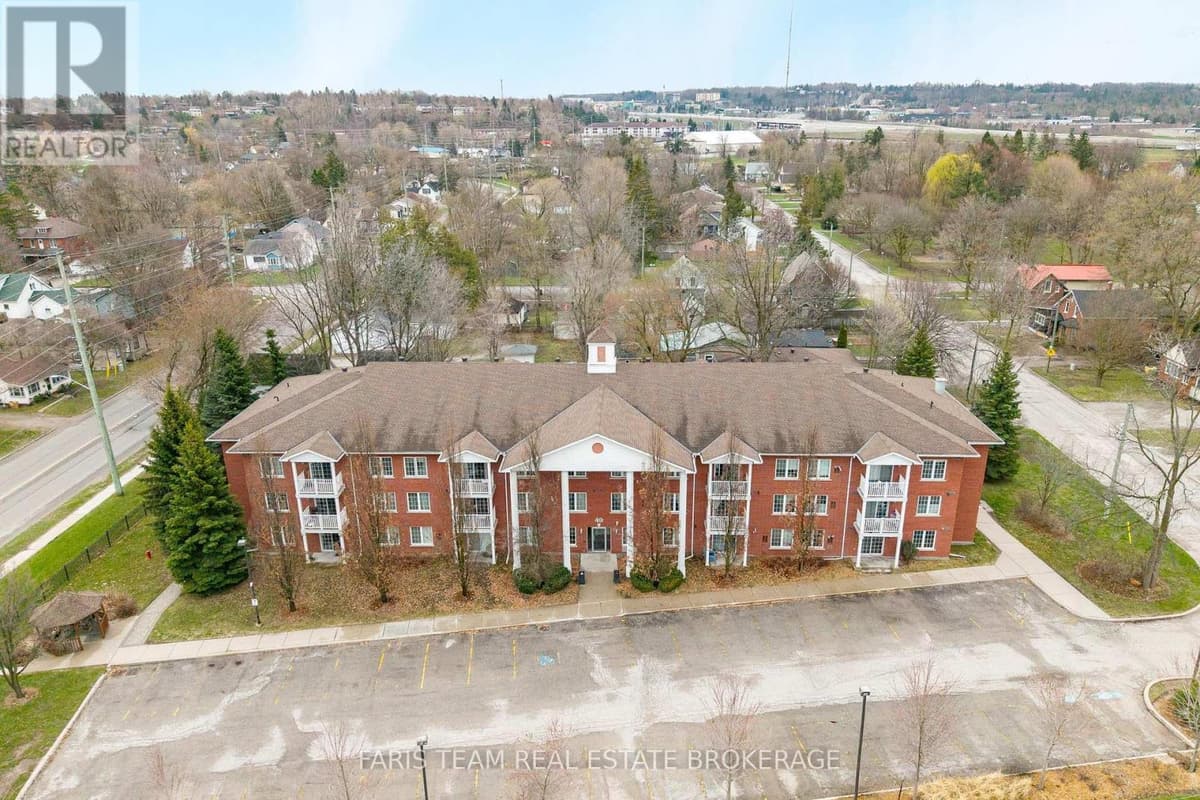 2 Bed · 2 Bath Detached House for Sale in Barrie