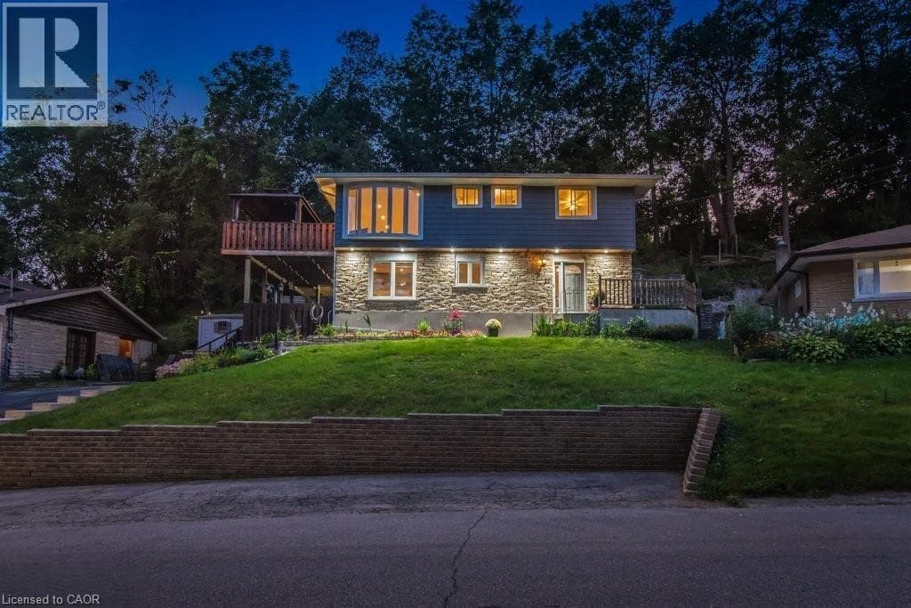 3 Bed · 3 Bath Detached House for Sale in Cambridge