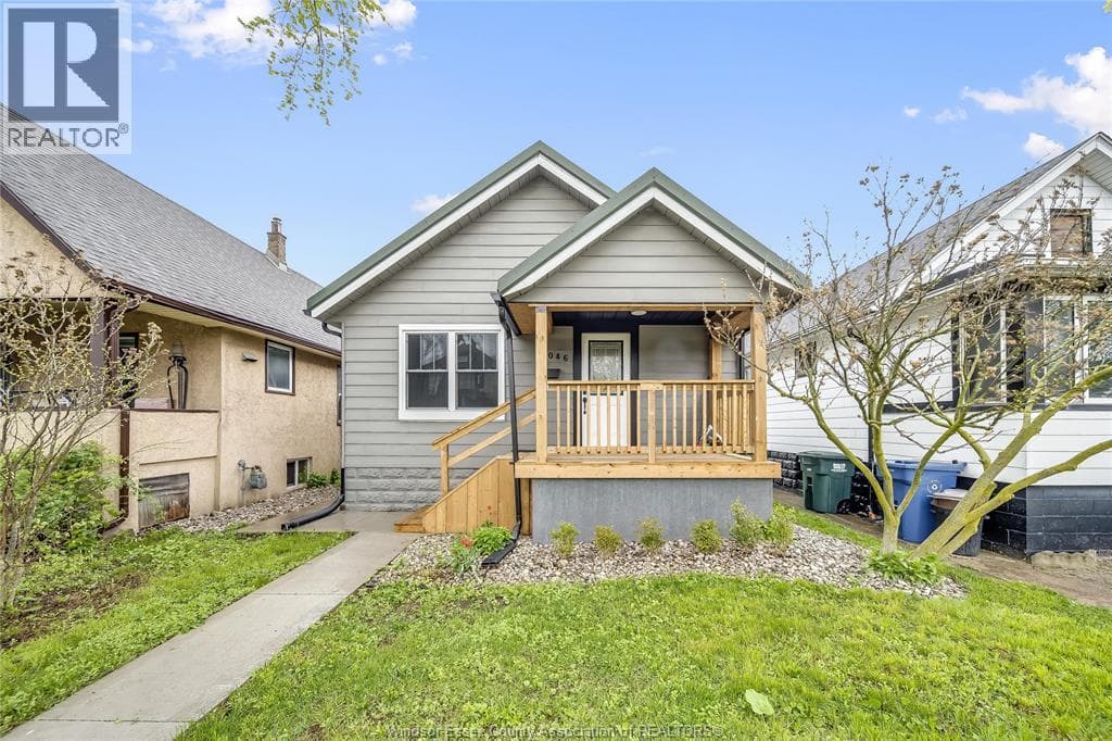 3 Bed · 1 Bath Detached House for Sale in Windsor