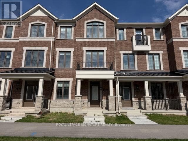 4 Bed · 4 Bath Detached House for Rent in Oakville