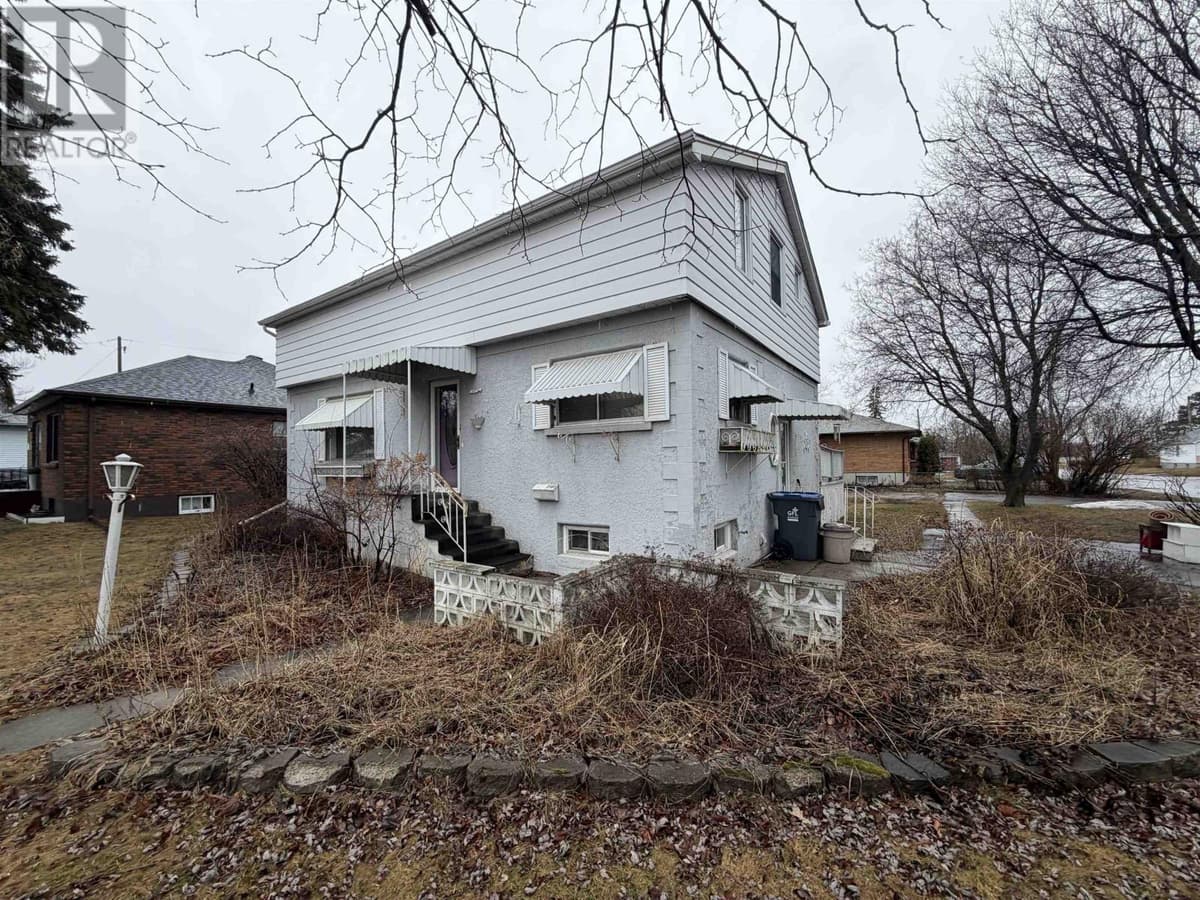 4 Bed · 3 Bath Detached House for Sale in Thunder Bay