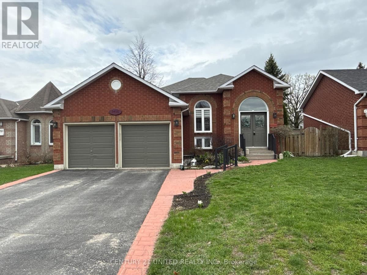 3 Bed · 2 Bath Detached House for Sale in Peterborough