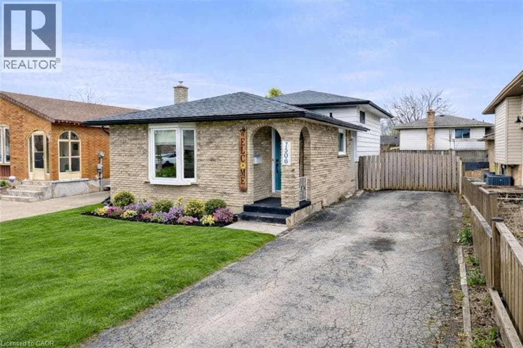 3 Bed · 2 Bath Detached House for Sale in Niagara Falls