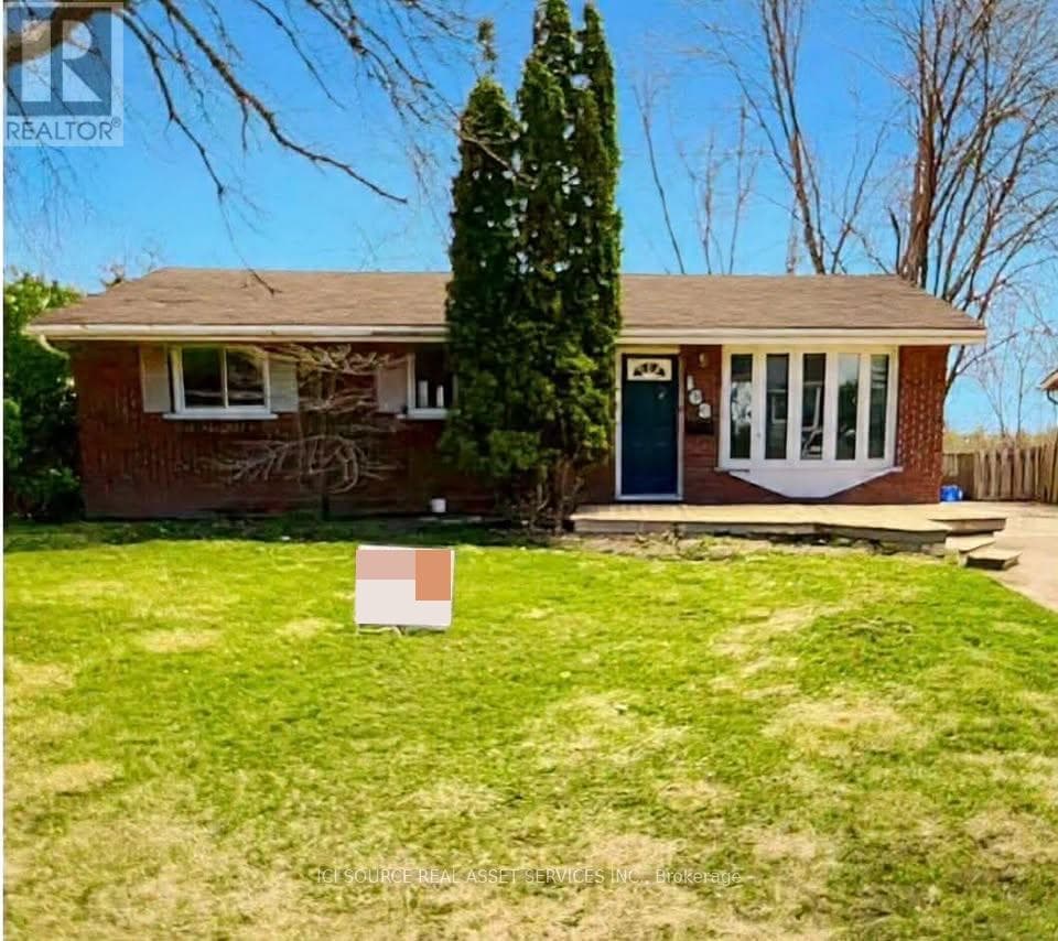 5 Bed · 2 Bath Detached House for Sale in Peterborough