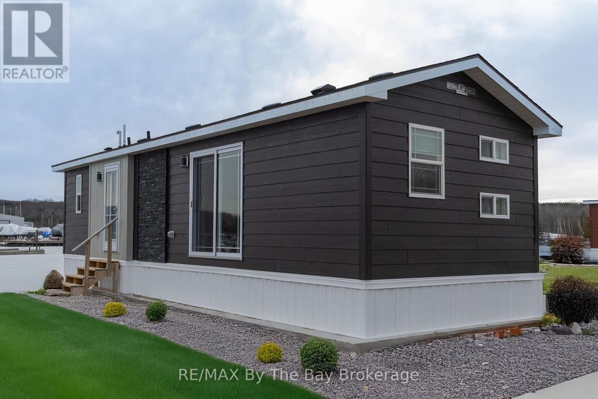 3 Bed · 1 Bath Detached House for Sale in Midland