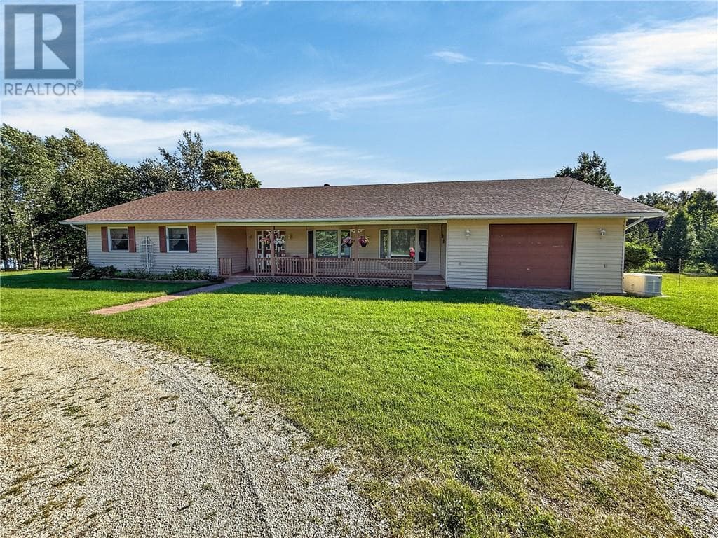3 Bed · 4 Bath Detached House for Sale in Gore Bay, Manitoulin Island