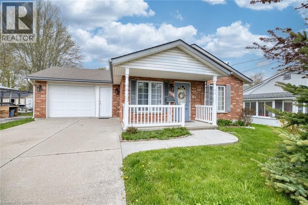 2 Bed · 1 Bath Detached House for Sale in Dunnville