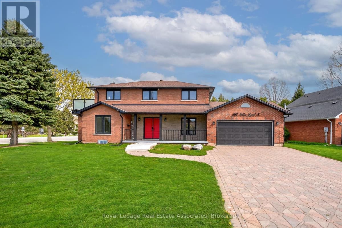 4 Bed · 4 Bath Detached House for Sale in Grimsby