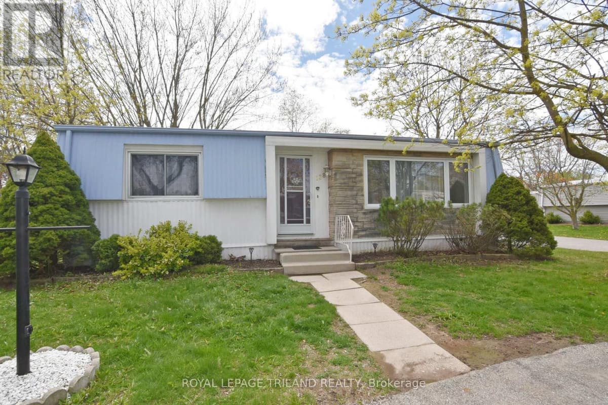 2 Bed · 1 Bath Detached House for Sale in South Huron