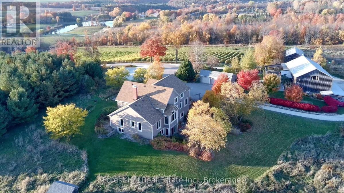 5 Bed · 5 Bath Detached House for Sale in Blue Mountains