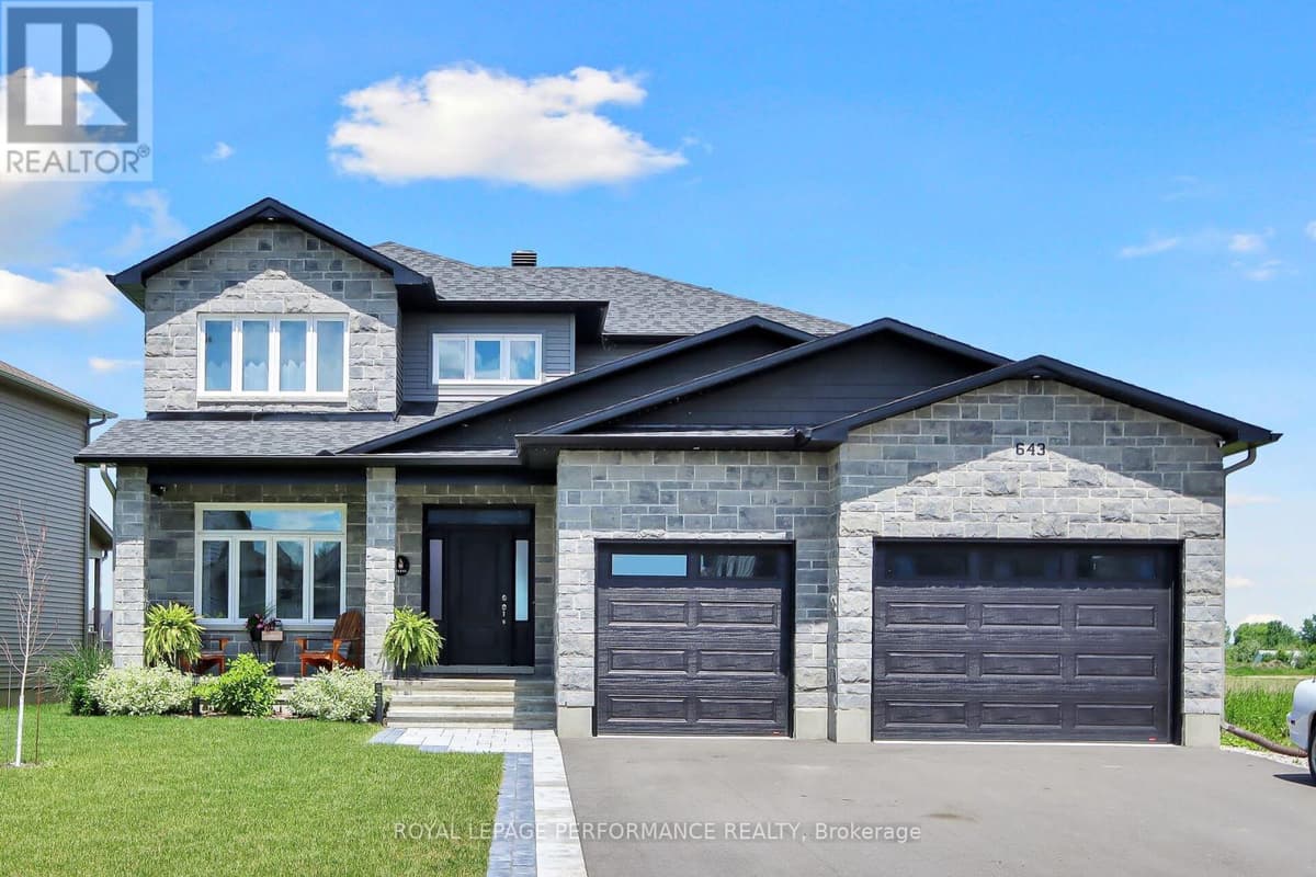 4 Bed · 4 Bath Detached House for Sale in Russell