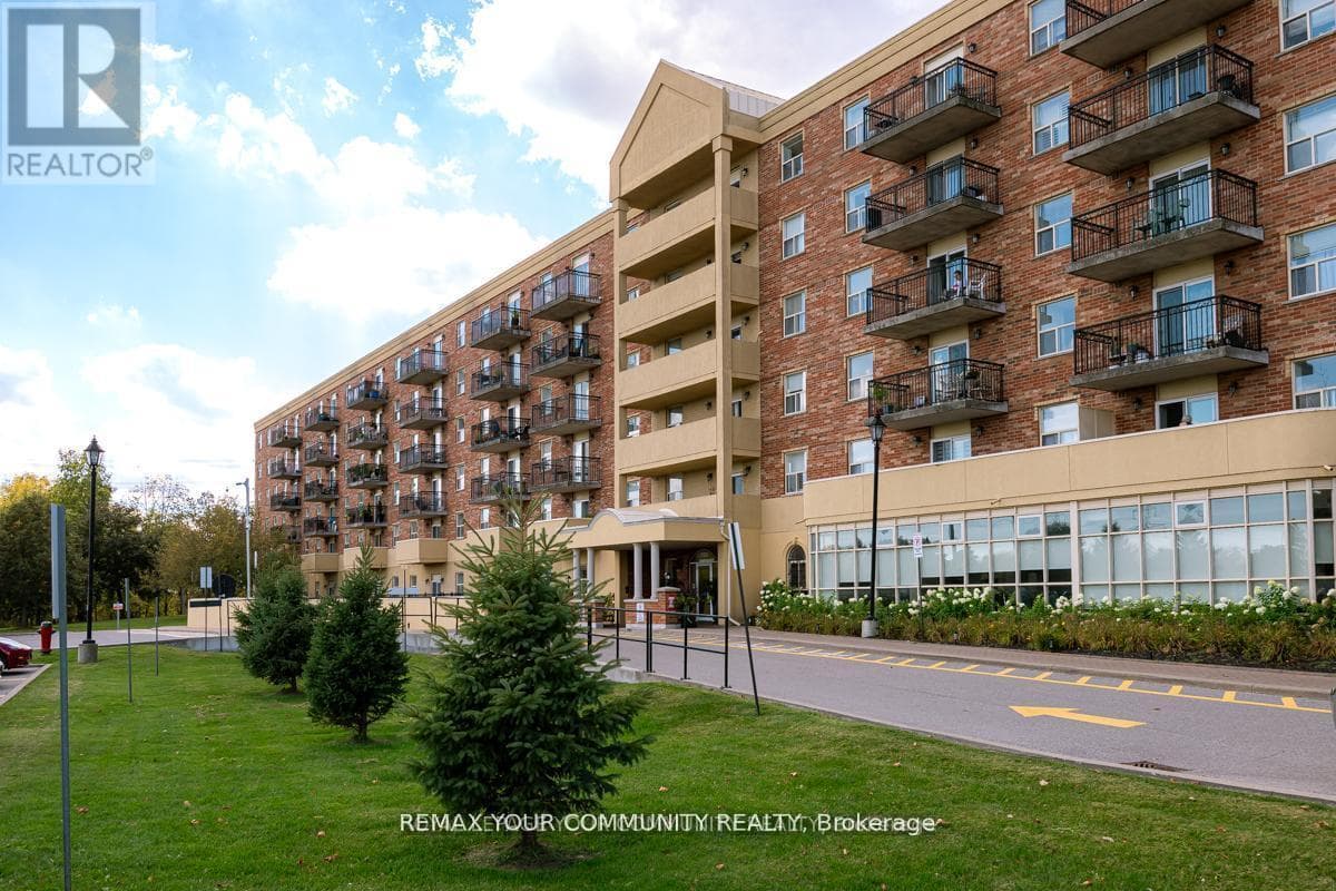 2 Bed · 2 Bath Detached House for Rent in Vaughan