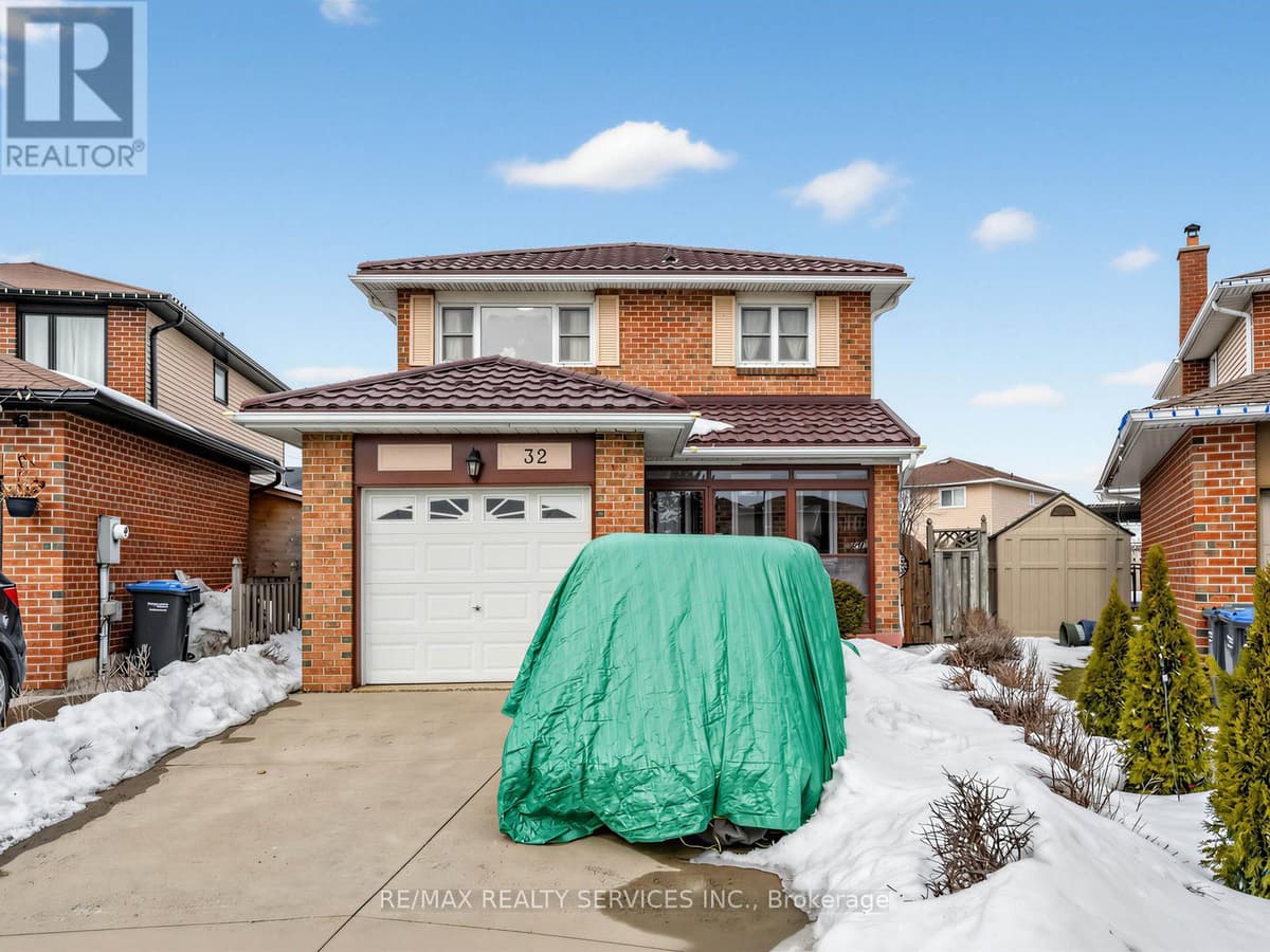 3 Bed · 2 Bath Detached House for Sale in Brampton