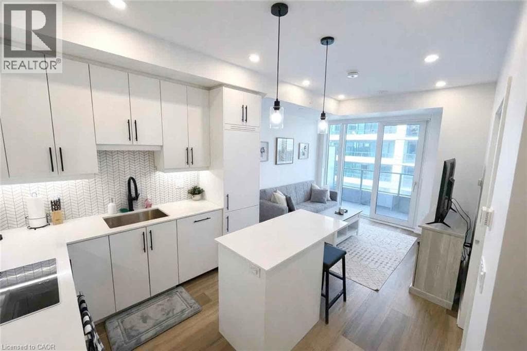2 Bed · 1 Bath Detached House for Sale in Kitchener