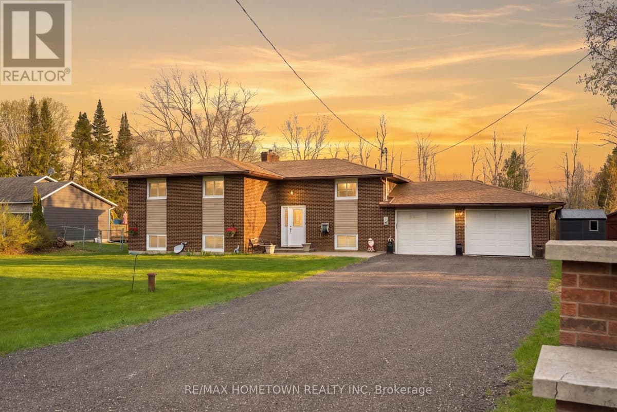 5 Bed · 2 Bath Detached House for Sale in Elizabethtown-Kitley