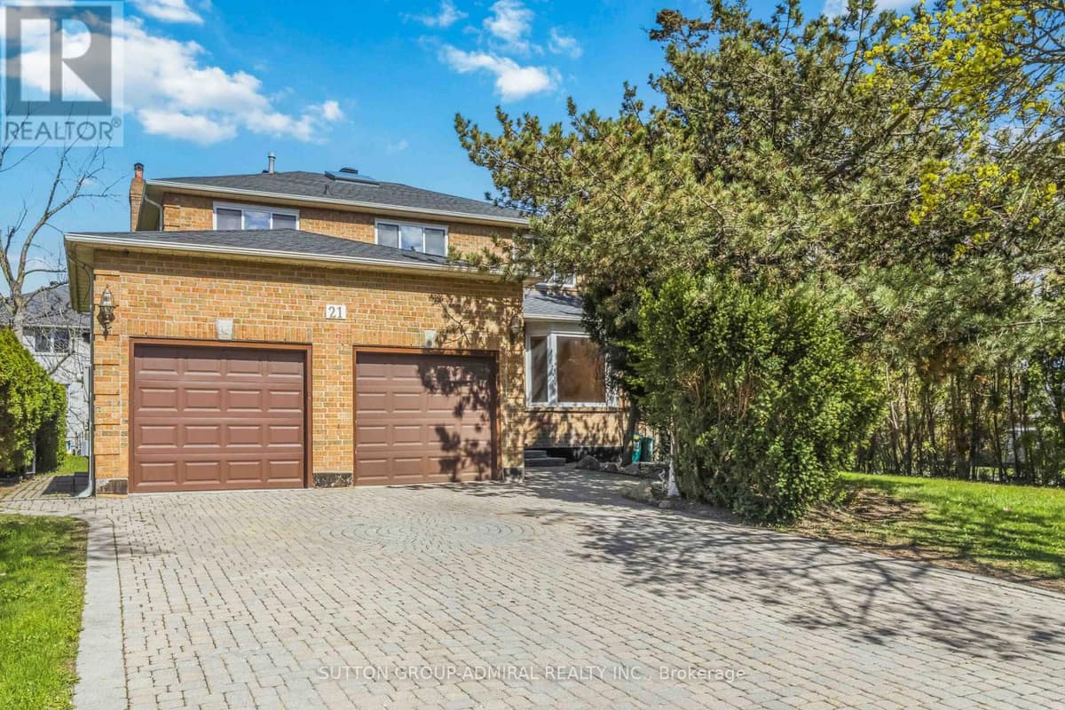7 Bed · 5 Bath Detached House for Rent in Richmond Hill