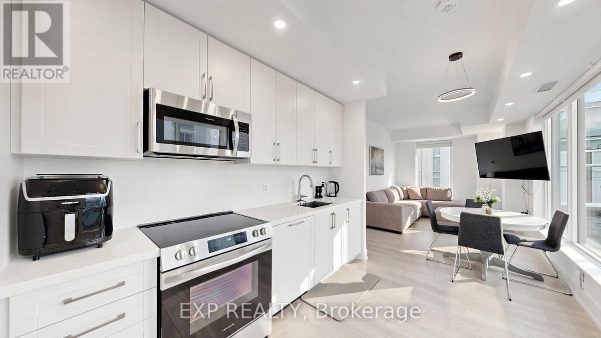 2 Bed · 2 Bath Detached House for Rent in Oakville