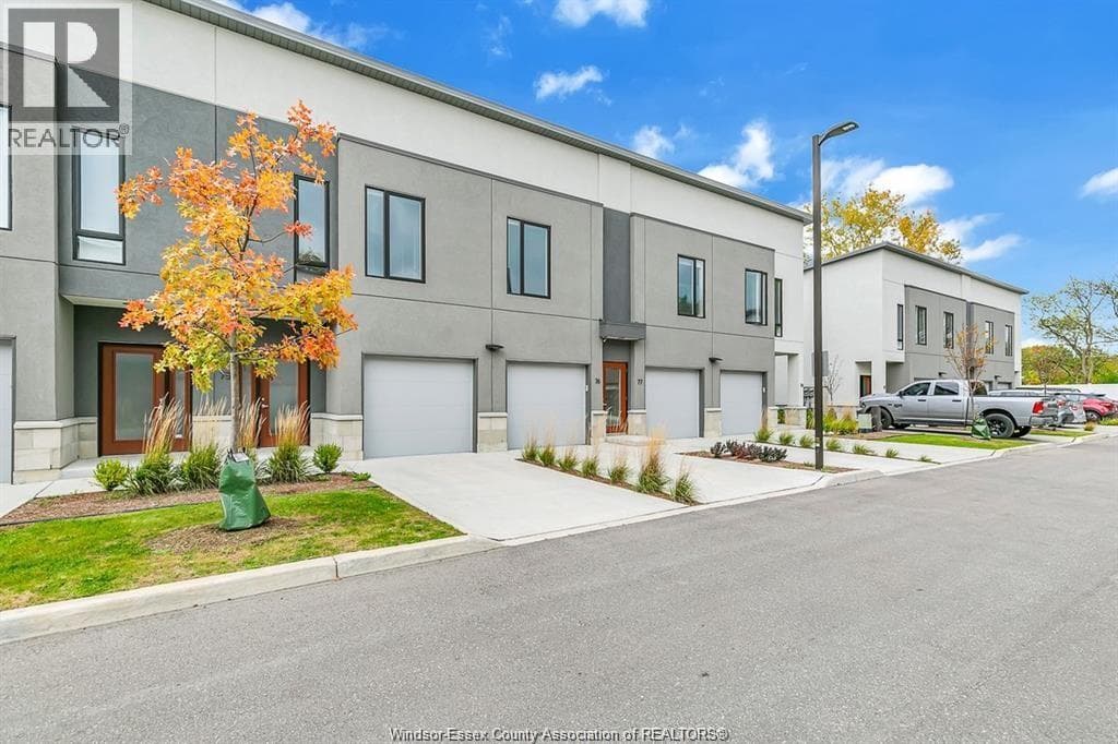2 Bed · 2 Bath Detached House for Rent in Windsor
