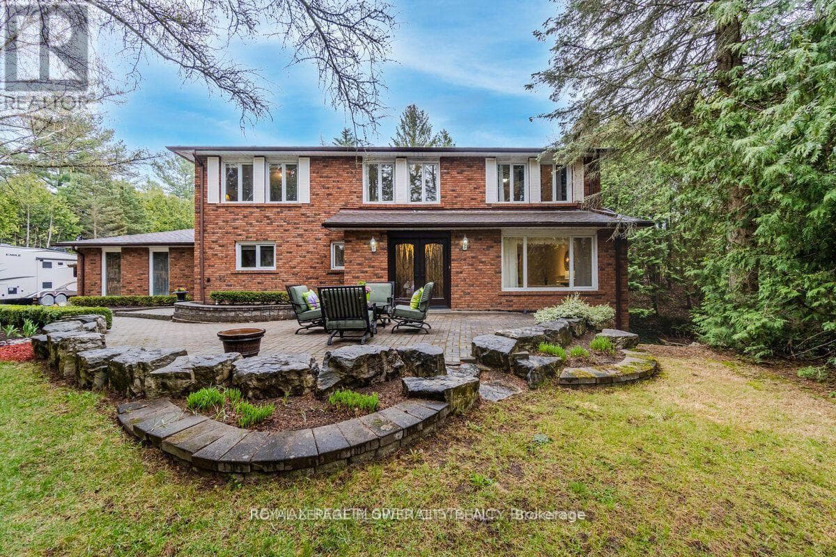 4 Bed · 4 Bath Detached House for Rent in Caledon