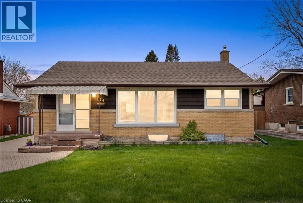 4 Bed · 2 Bath Detached House for Sale in Kitchener