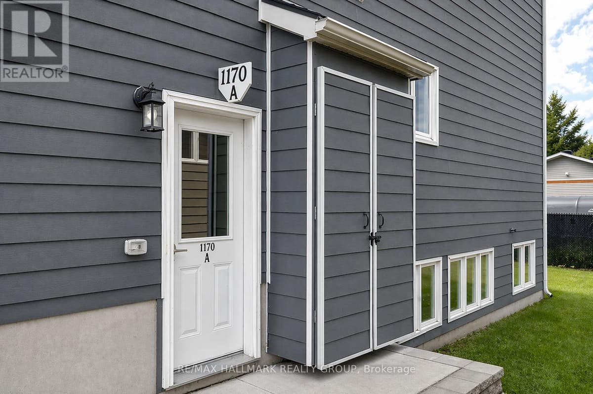 2 Bed · 1 Bath Detached House for Rent in Russell