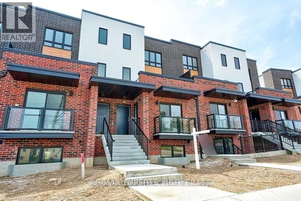 3 Bed · 3 Bath Detached House for Rent in Kitchener