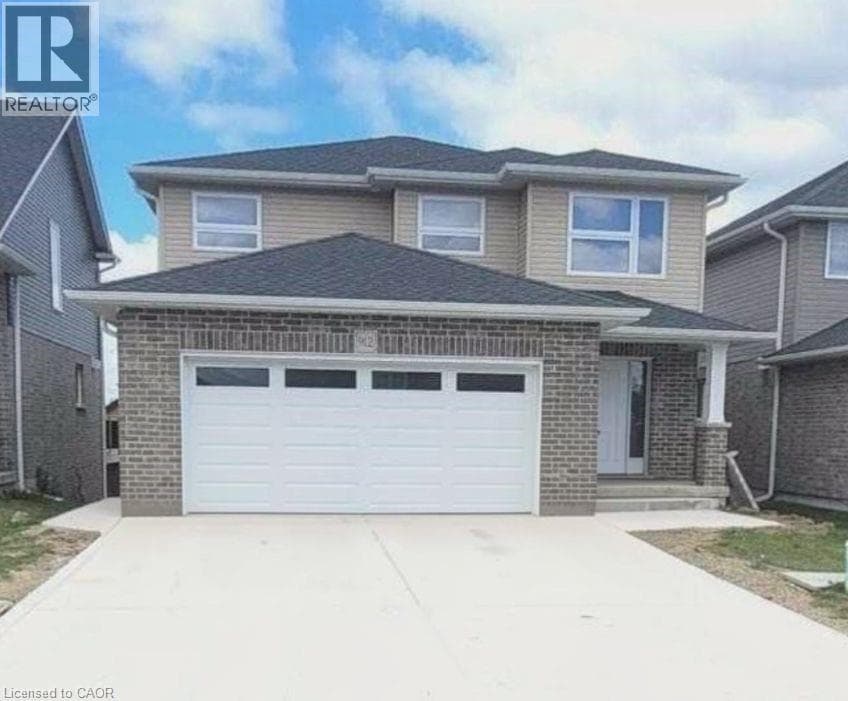 3 Bed · 3 Bath Detached House for Rent in Woodstock