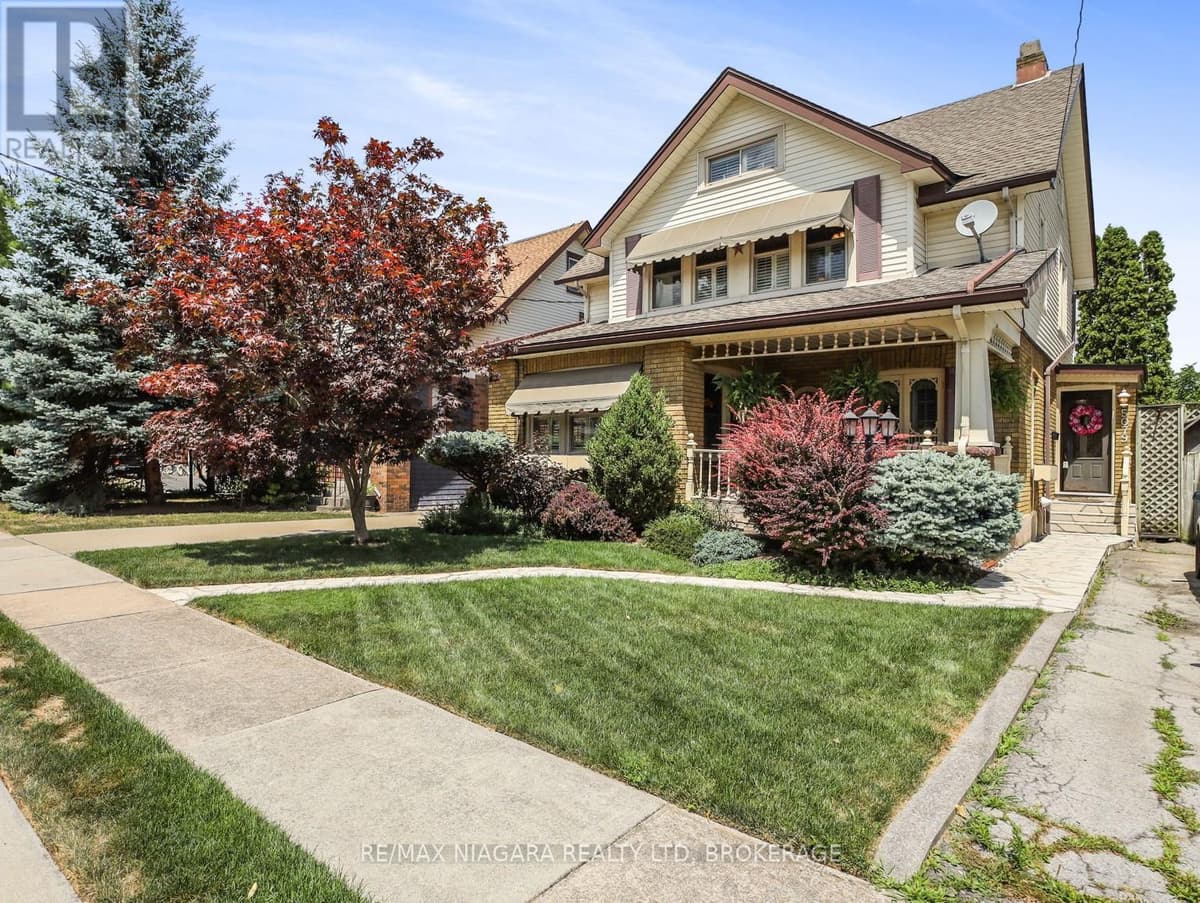 2 Bed · 2 Bath Detached House for Sale in Niagara Falls