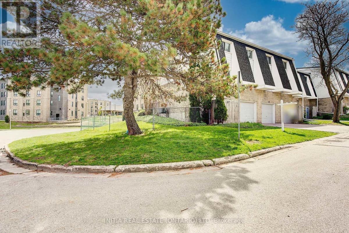 3 Bed · 3 Bath Detached House for Sale in London North