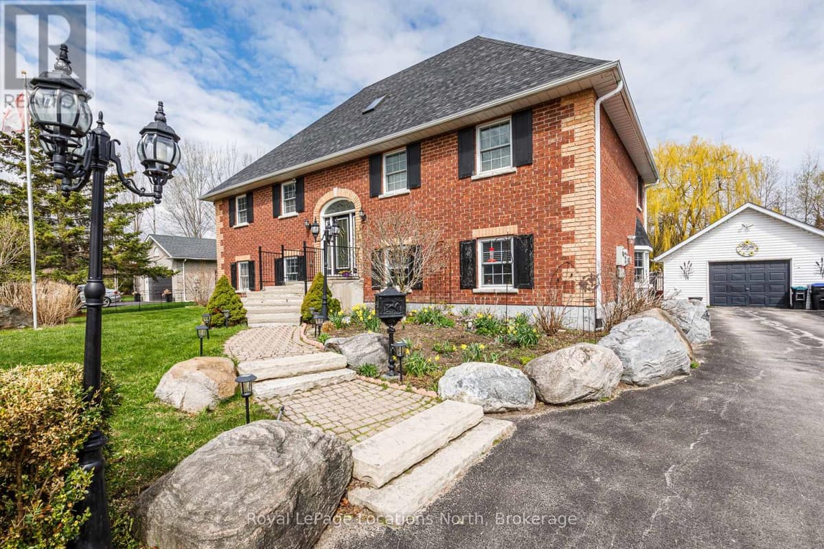 7 Bed · 6 Bath Detached House for Sale in Collingwood