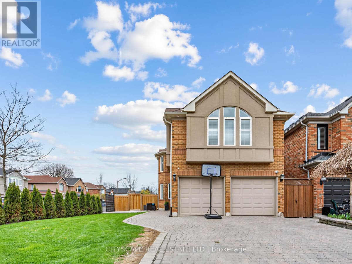 5 Bed · 4 Bath Detached House for Sale in Mississauga